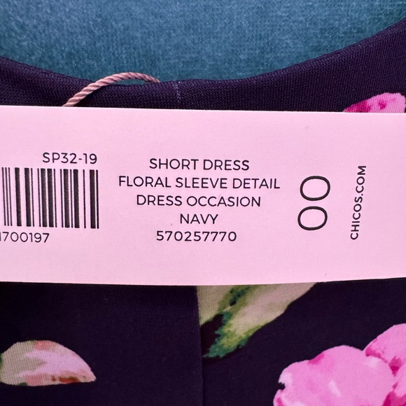 ❤️ Chico’s Short Dress Floral Sleeve Detail - Picture 9 of 9
